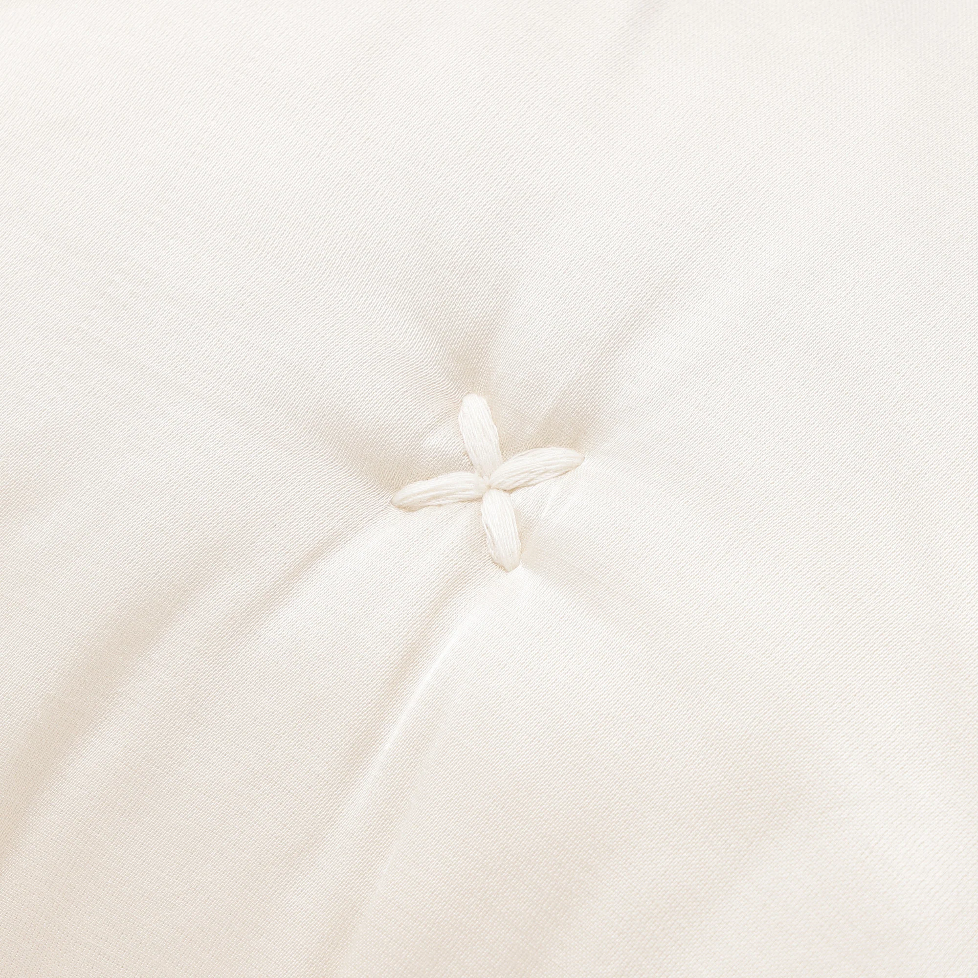 シャイニークロスキルト クッションカバー 450×450 アイボリー（B-081） - Image 6