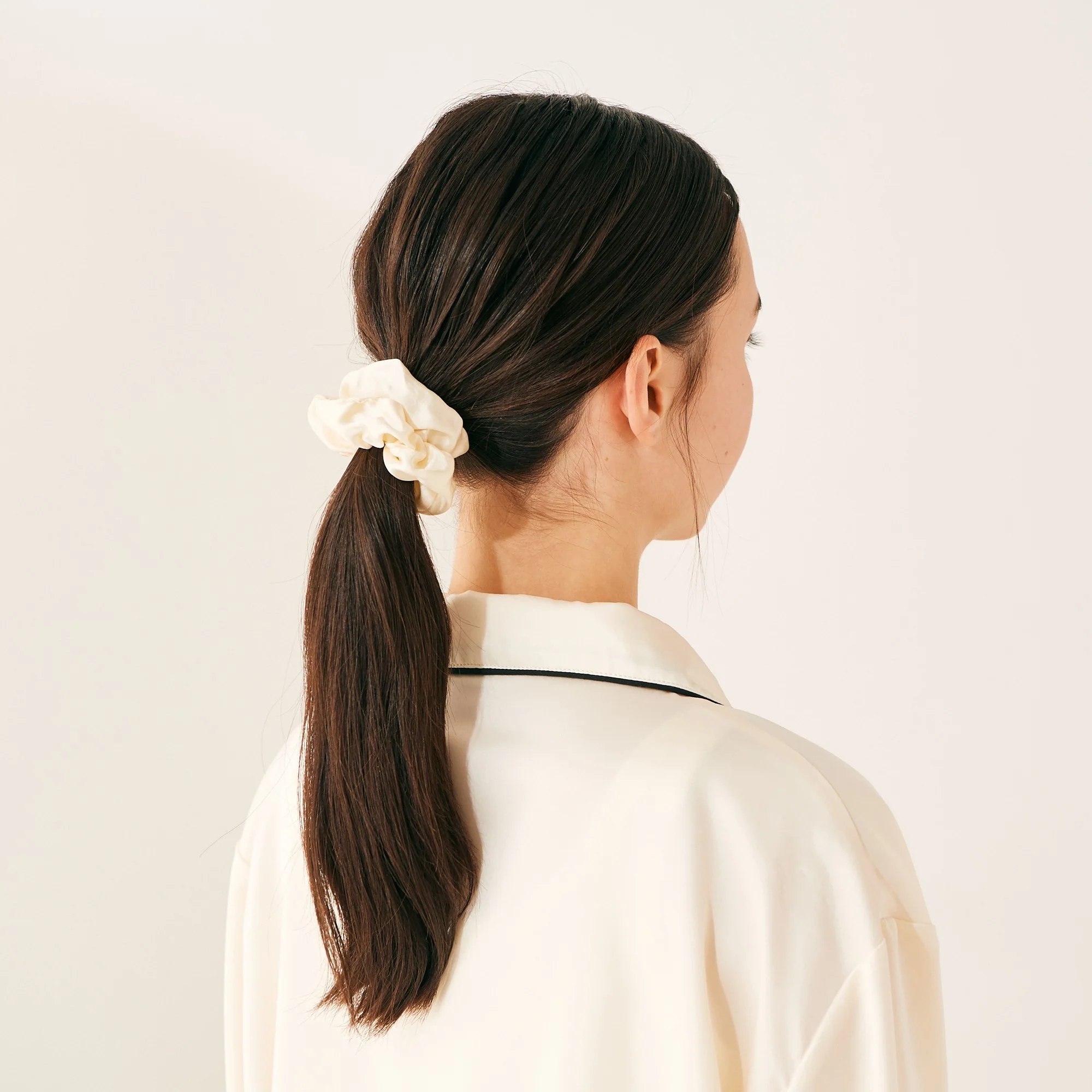 シルク ヘアゴム 3個セット アイボリー - Image 7