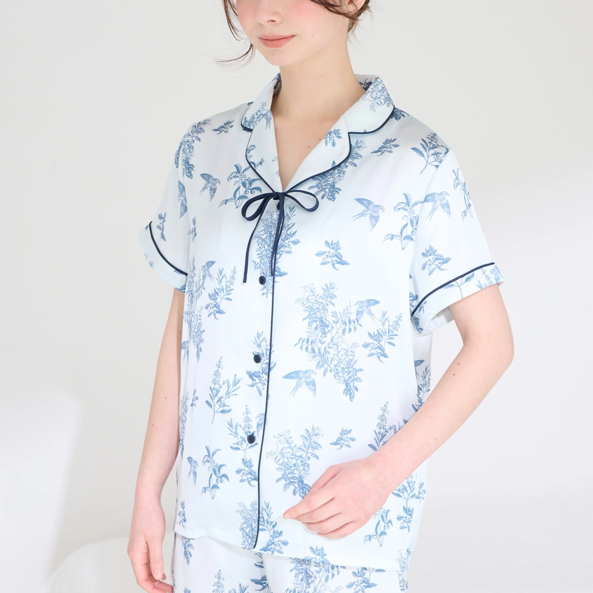 接触冷感 サテンパジャマ ブルー - Image 4