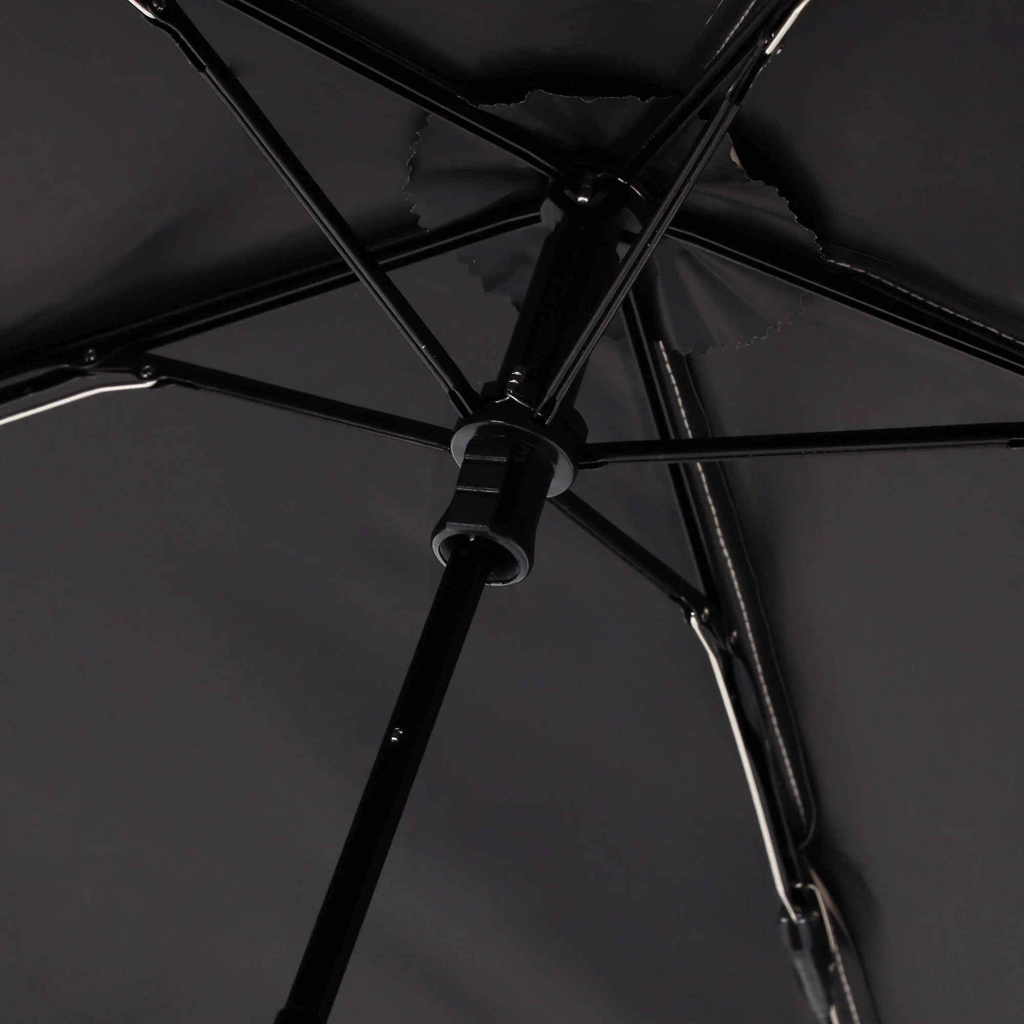 遮光軽量ソリッド 折りたたみ傘 50cm ベージュ（晴雨兼用） - Image 7